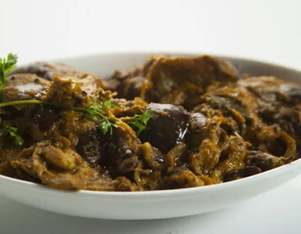 बघारे बैंगन
