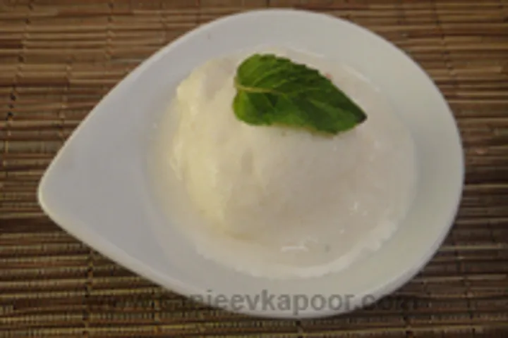 टेन्डर कोकोनट आयसक्रीम