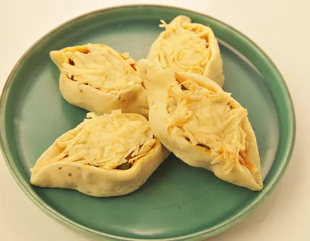 ओपन चीज़ समोसा