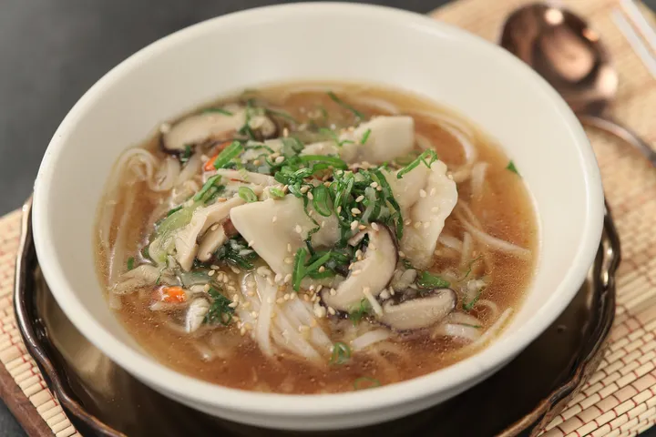 Chicken Gyoza Noodle Soup - YT