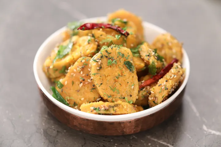 Aloo Muthia - YT