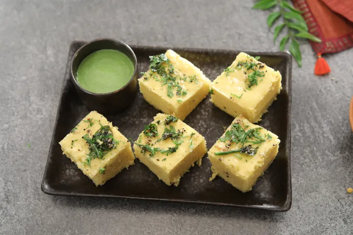 Khaman Dhokla - YT (3)