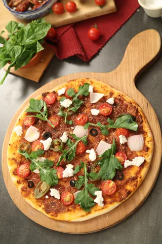 Sun Dried Tomato Pesto Pizza - YT