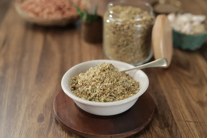 Shengdanyachi Chutney - YT