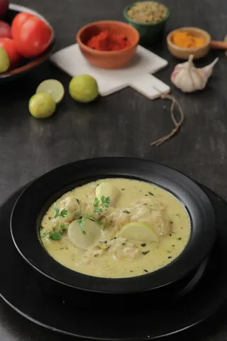 Punjabi Nimboo Wale Chicken - YT