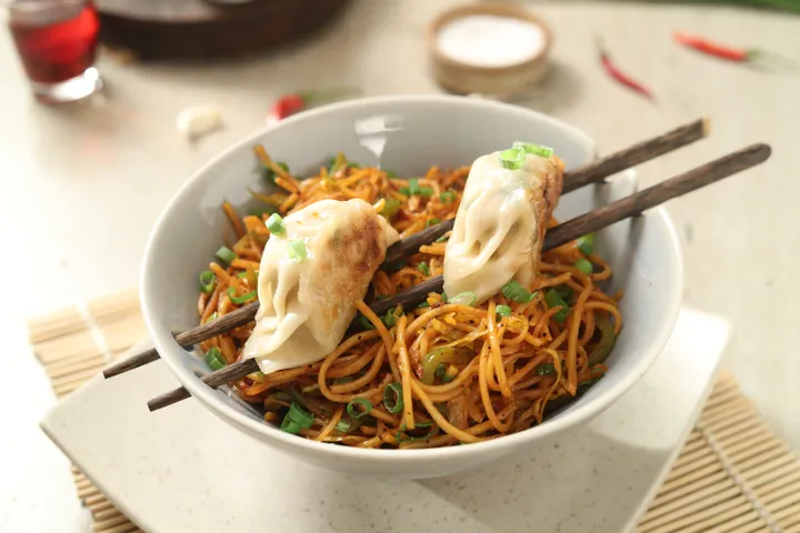 Chilli Garlic Pot Sticker Noodle Bowl - YT
