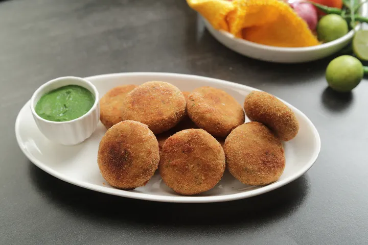 Aloo Chicken Cutlet - YT