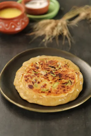 Meetha Parantha 1 - YT