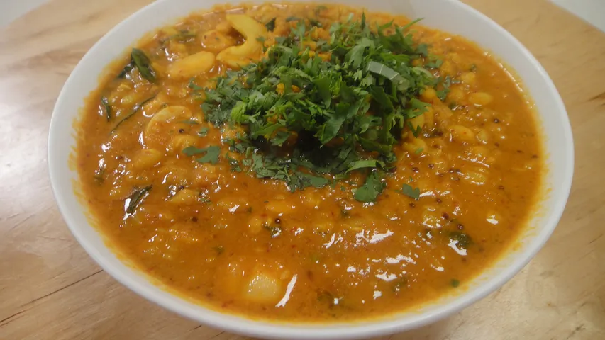 Green Moong in Coconut Gravy - YT.JPG