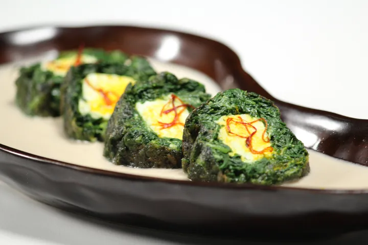 Spinach Roulade with White Gravy - Website - T.JPG