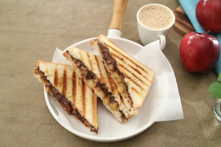 Chocolate and Apple Sandwich - YT