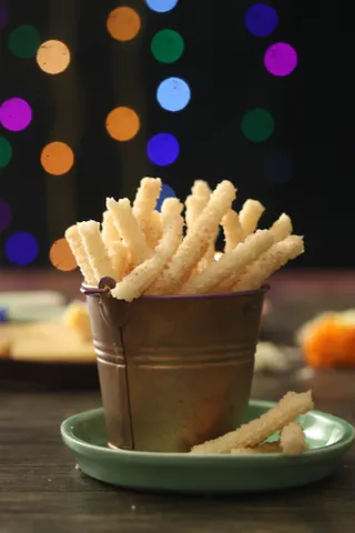 Cream and Onion Chakli Sticks - YT.JPG