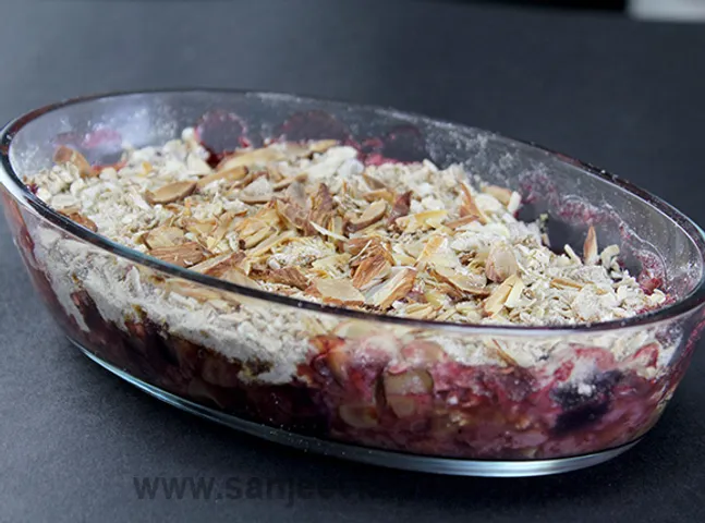 Healthy Fruit and Nut Crumble