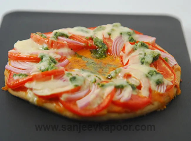 Tomato Pesto Pizza