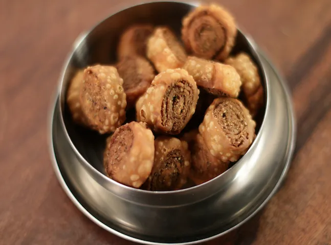 Bhakarwadi 