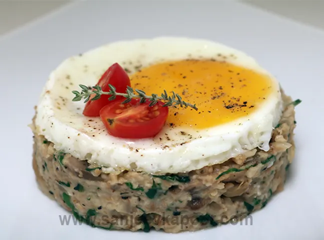 Oatmeal and Mushroom Breakfast Stir Fry