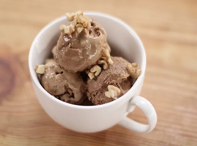 Coffee and Walnut Ice Cream - SK Khazana