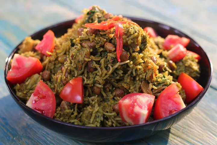 Palak Moongphalli Til Pulao