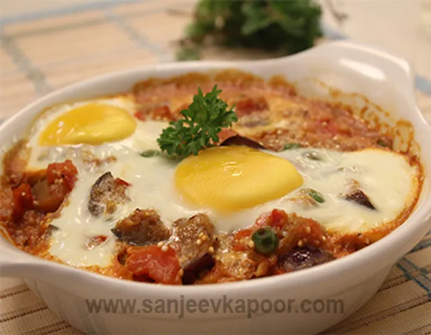 Baked Aubergine and Eggs