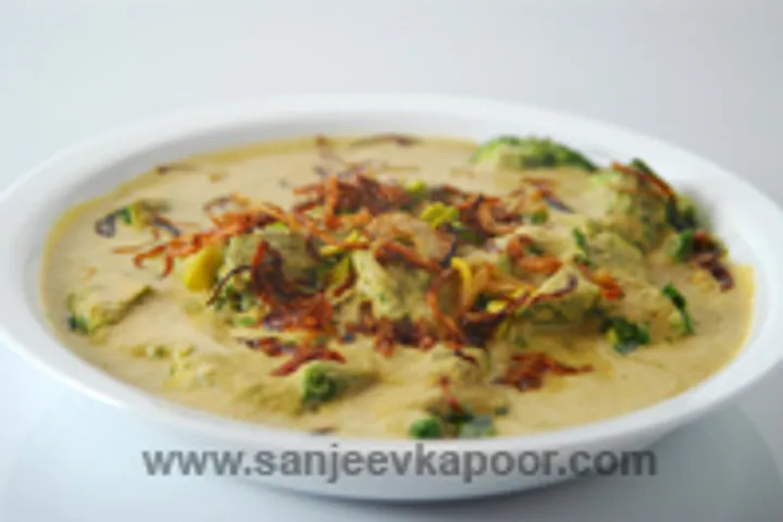 Paneer Piste Ka Salan