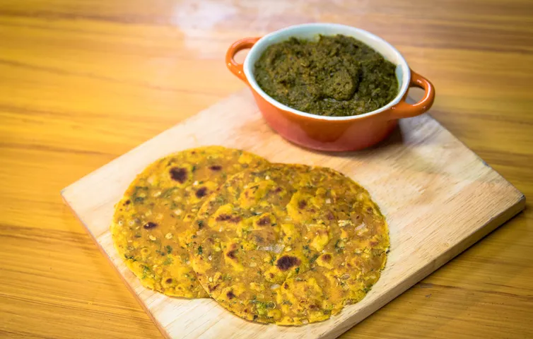 Hare Pyaaz , Neem aur Imli ki Chutney 