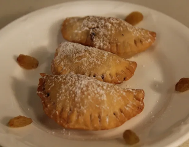 Oats and Dates Gujiya