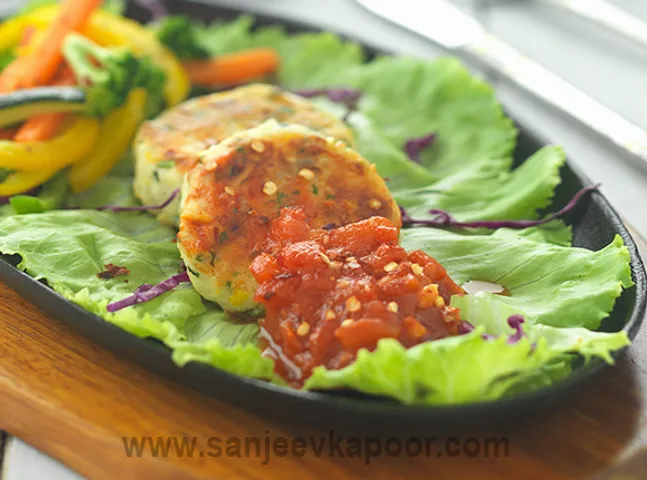 Vegetable Sizzler With Paneer Tikki