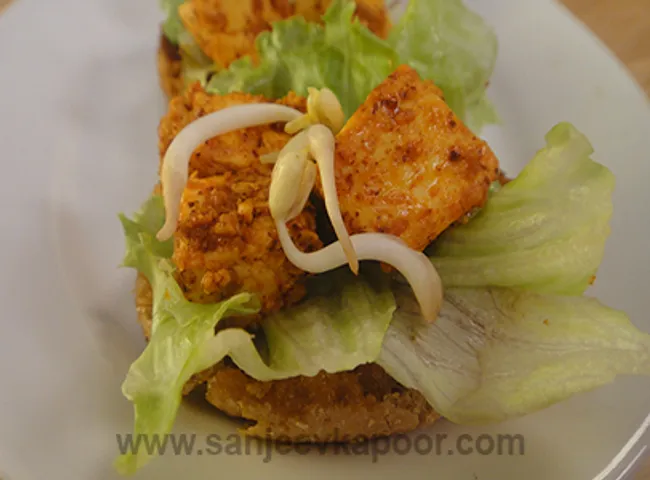 Achari Paneer Canapes