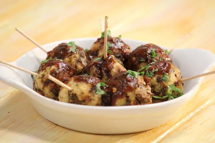 Vegetable Manchurian with Soya Chilli Sauce