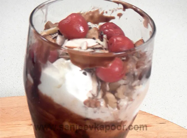 Hot Fudge Sundae