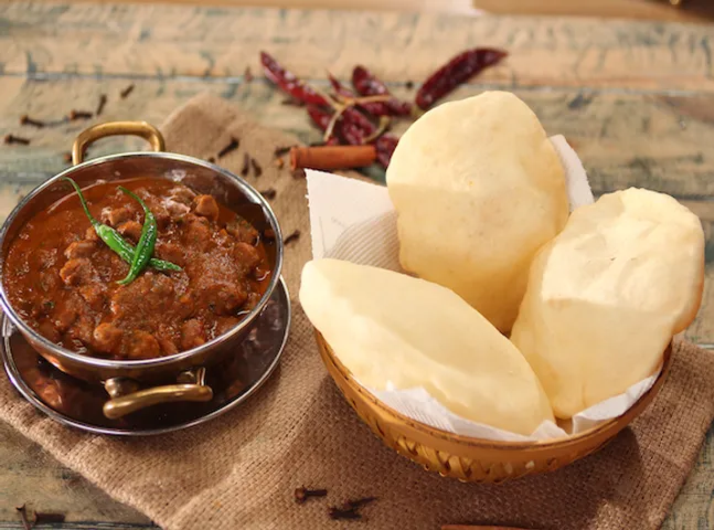 Jain Chole Bhature 