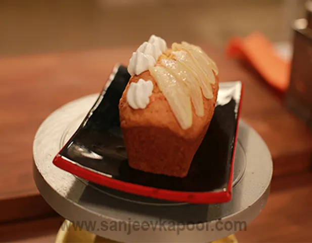 Shortened Pear Cake