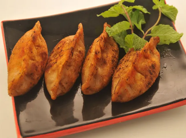 Dal Gujiya