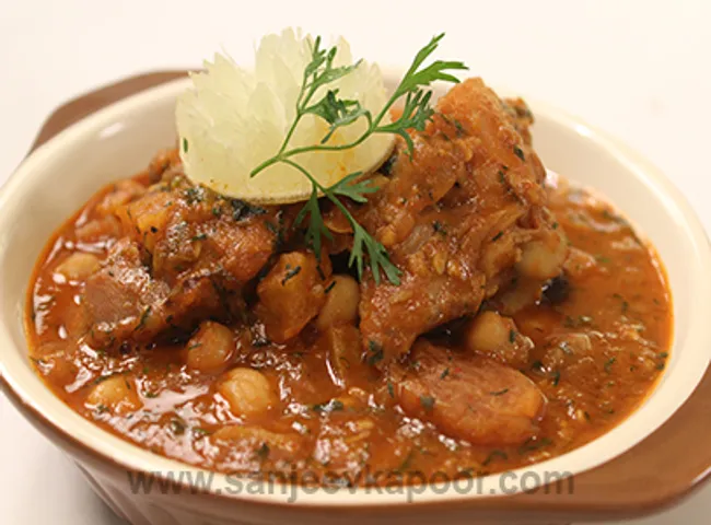 Chicken and Chickpea Tagine