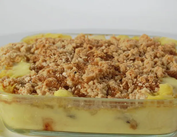 Grilled Banana And Custard Crumble