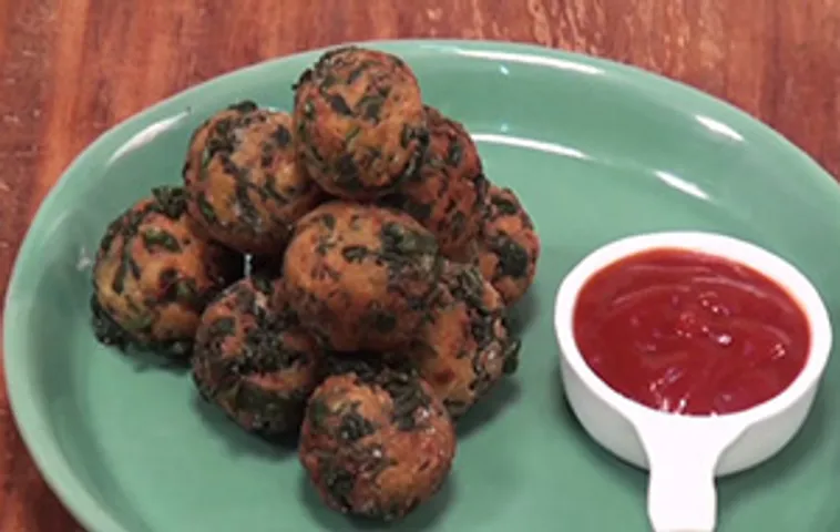 Paneer Palak and Cheese Balls