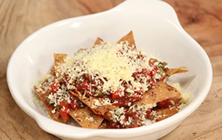 Roti Nachos with Salsa