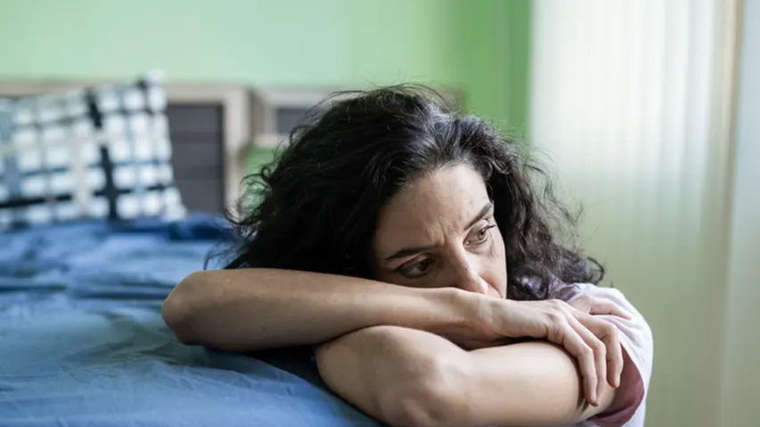 sleeplessness menopause women protein melatonin gummies