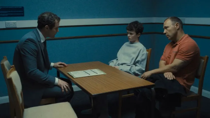 adolescence-stephen-graham-and-owen-cooper