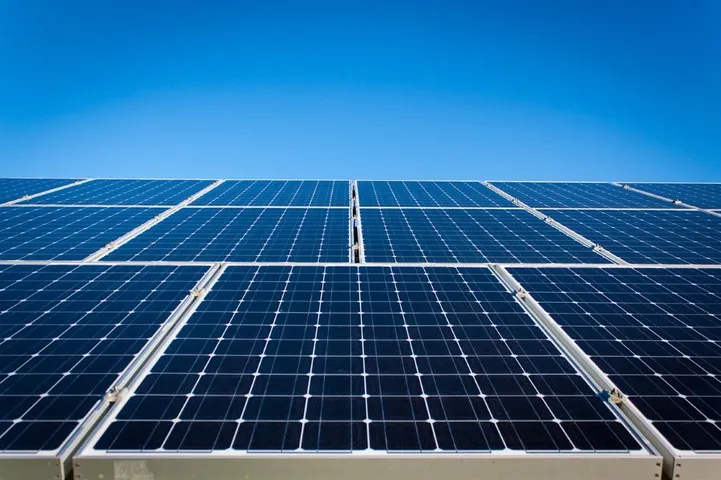 Plenitude acquires 245 MW stake in California's Sandrini solar and storage facilities, strengthening its renewable energy portfolio.  