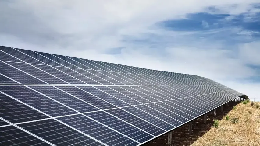Construction of the Amance solar park commenced in early 2025, with completion and commissioning scheduled for September 2025. 