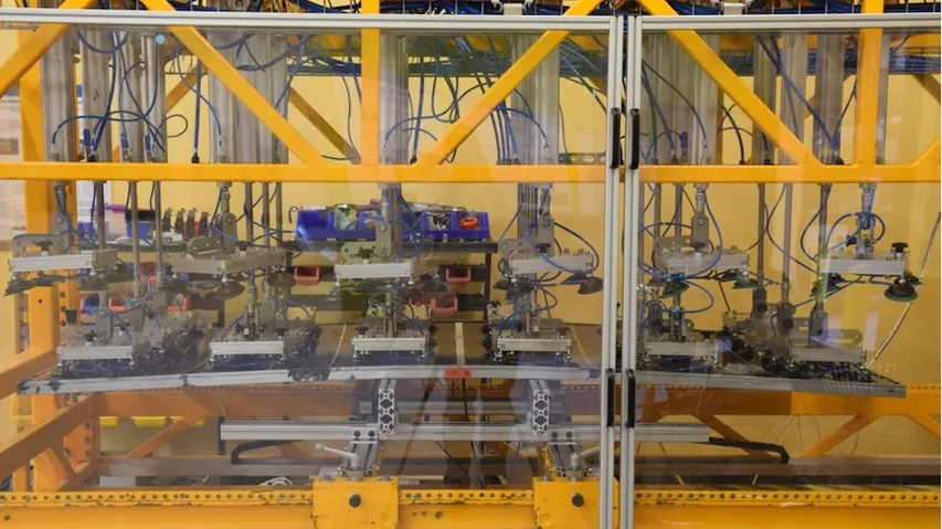 Origami’s Texas and Arkansas facilities ensure one-day steel frame delivery to Sirius PV’s 2 GW factory in Brookfield, Texas. 