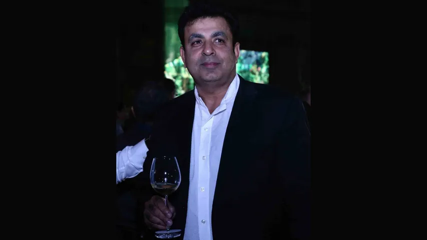  Neeraj Sachdeva, Managing Director, Lake Forest Wines 
