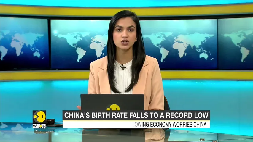 vecteur-stock-birth-rate-is-decreasing-and-declining-chart-and-graph
