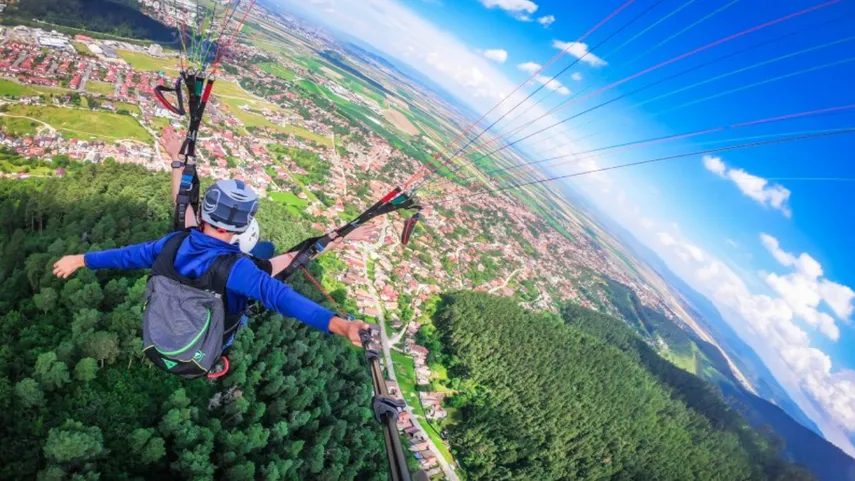 Where is Asia's number one paragliding site?