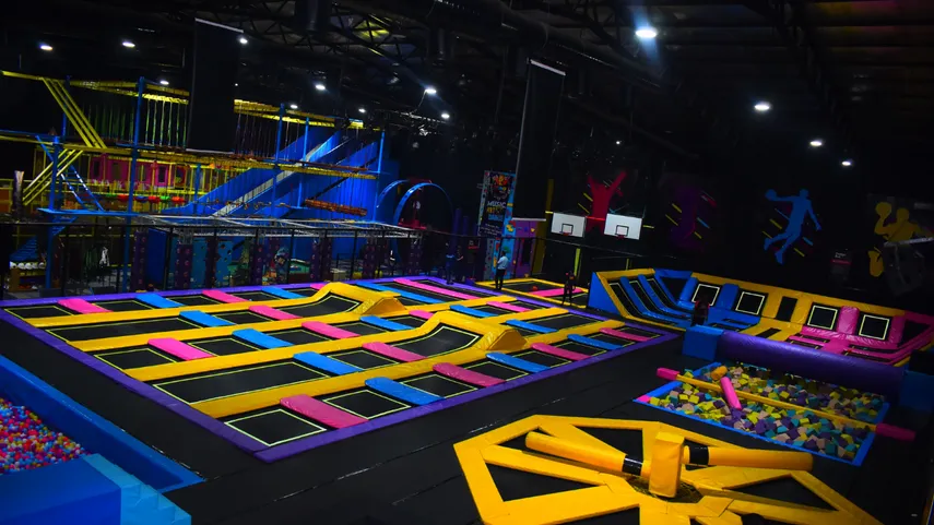 HopUp Trampoline Park 