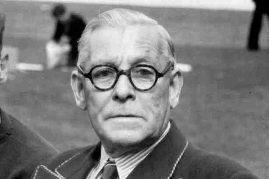 Bill Struth - Managers with most matches in football history - sportzpoint.com