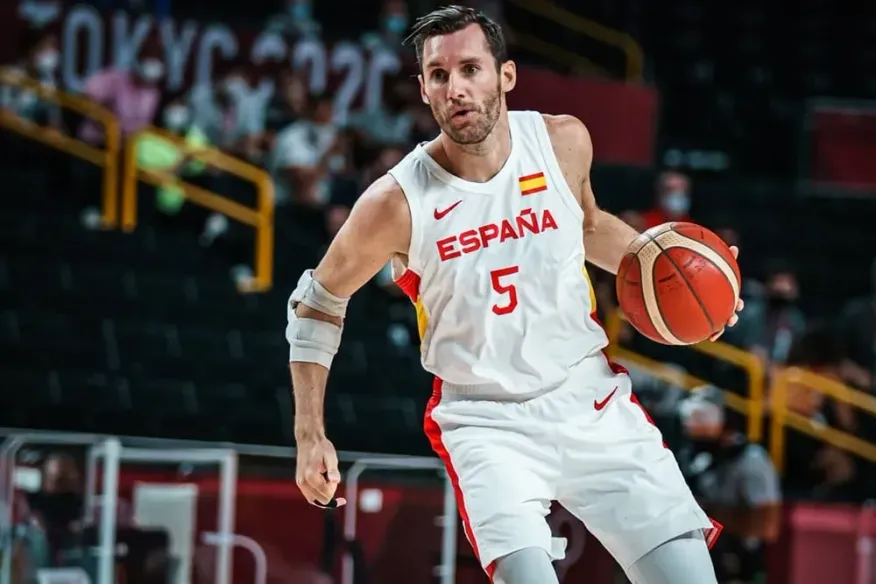 Rudy Fernández has become the first-ever basketball player to appear in six Olympics.  - sportzpoint.com