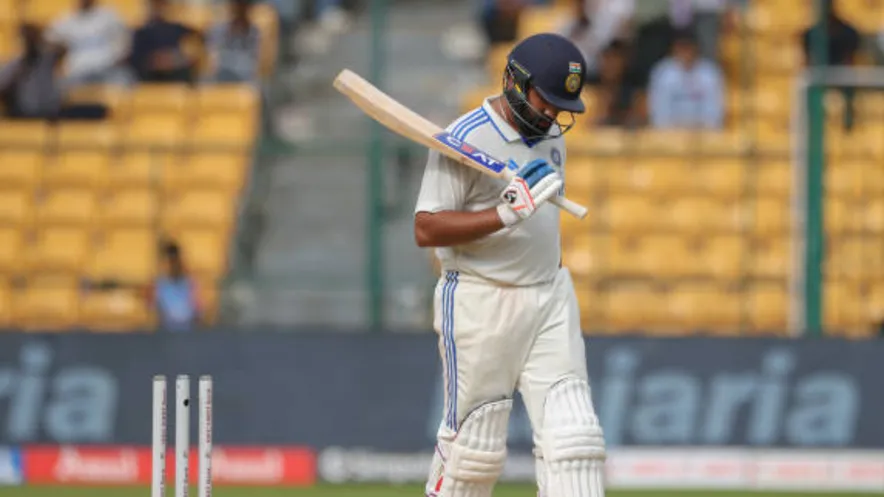 नौसिखिया गेंदबाजों ने Rohit Sharma का किया आउट 
