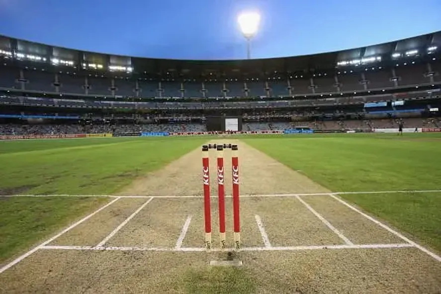 why the cricket pitch is 22 yards long? - sportzpoint.com